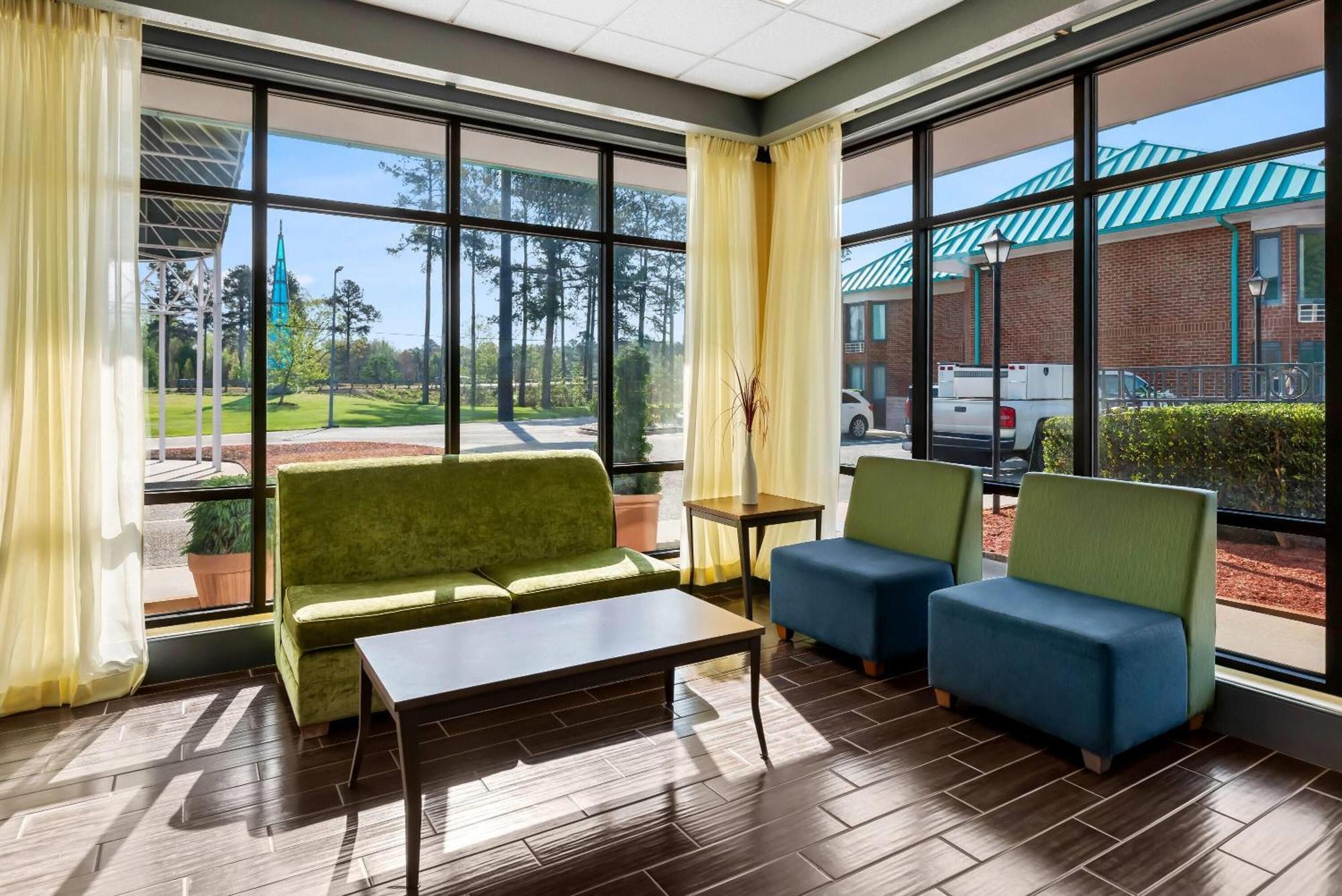Days Inn By Wyndham Petersburg/South Fort Lee Exteriér fotografie